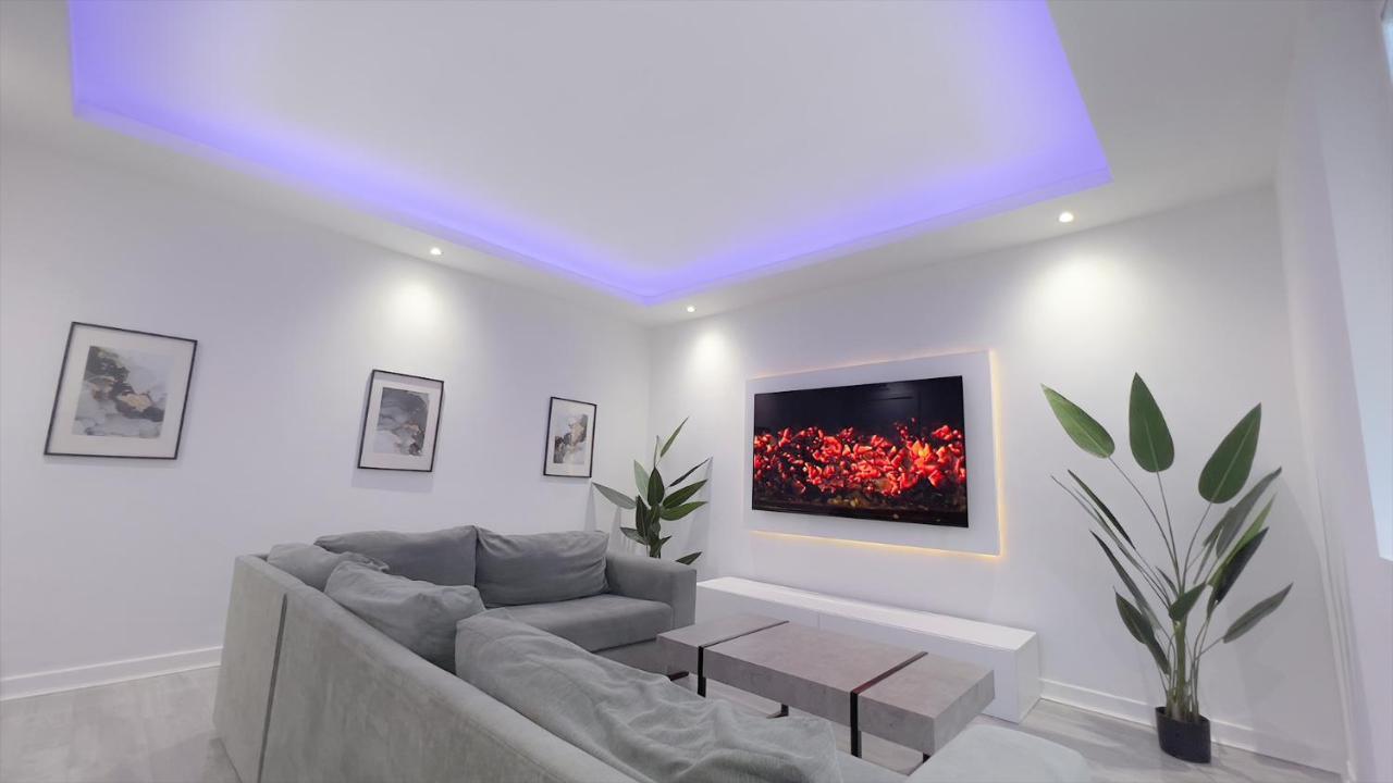 Stunning Luxury Apartment Near Motherwell Wishaw  Dış mekan fotoğraf