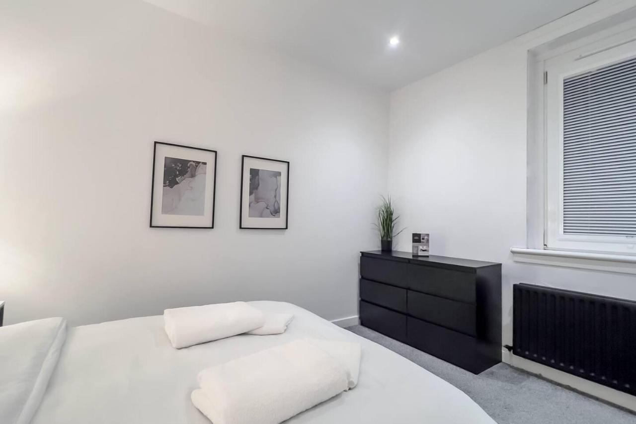 Stunning Luxury Apartment Near Motherwell Wishaw  Dış mekan fotoğraf